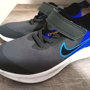 Nike shoes kids sized 11.5 grey and blue
